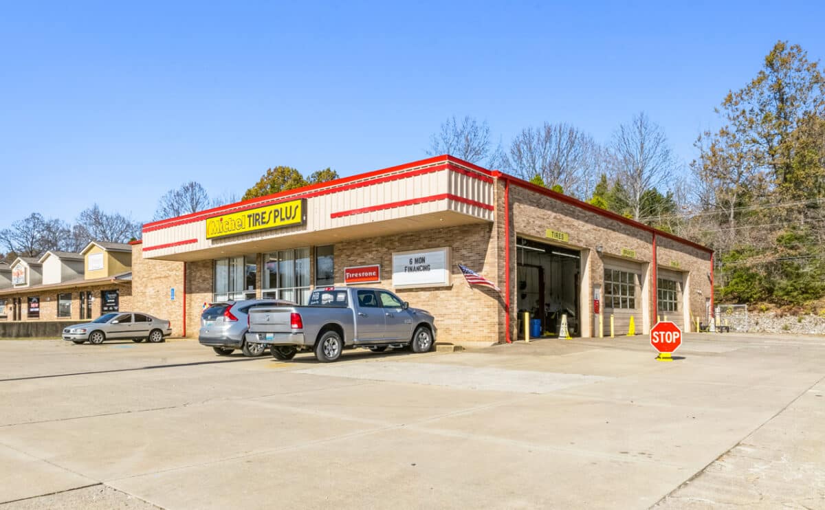 Commercial Property for Sale in Radcliff Kentucky 40160